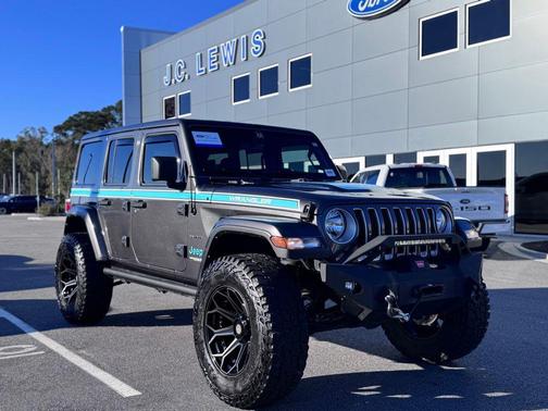 2022 Jeep Wrangler Unlimited SAHARA