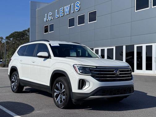 2024 Volkswagen Atlas 2.0T SE