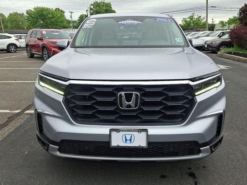Lunar Silver Metallic 2025 Honda Pilot EX-L