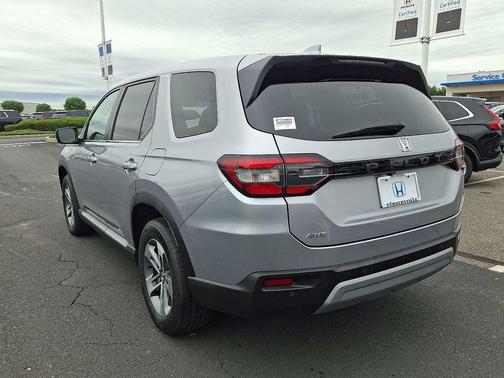 Lunar Silver Metallic 2025 Honda Pilot EX-L