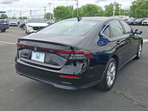 Crystal Black Pearl 2023 Honda Accord LX