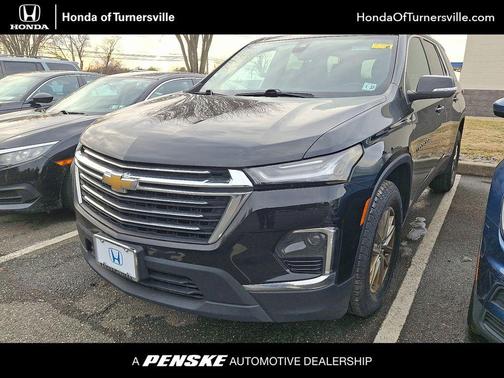 2022 Chevrolet Traverse LT Leather