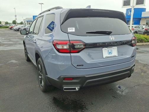 2025 Honda Pilot Sport