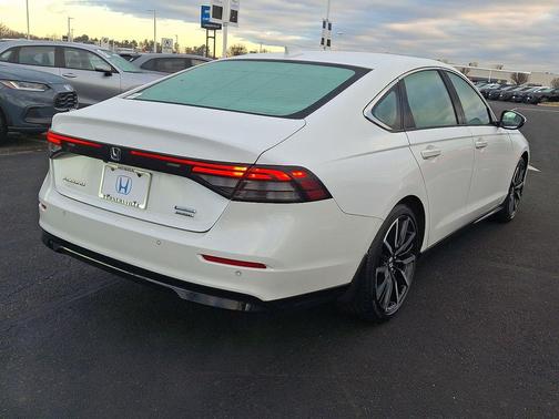 2023 Honda Accord Hybrid Touring