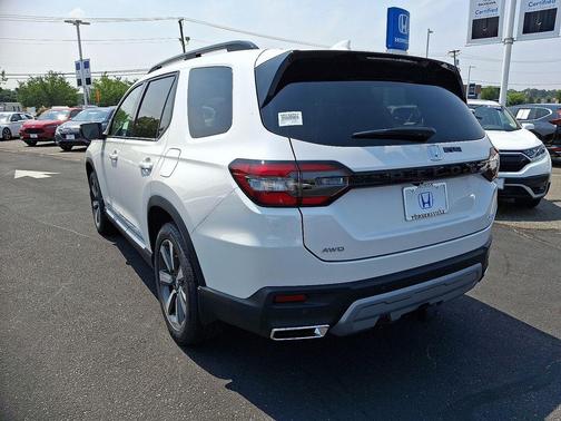 2025 Honda Pilot Elite