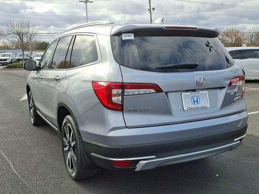 2022 Honda Pilot Touring 7-Passenger