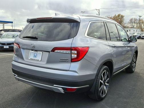 2022 Honda Pilot Touring 7-Passenger