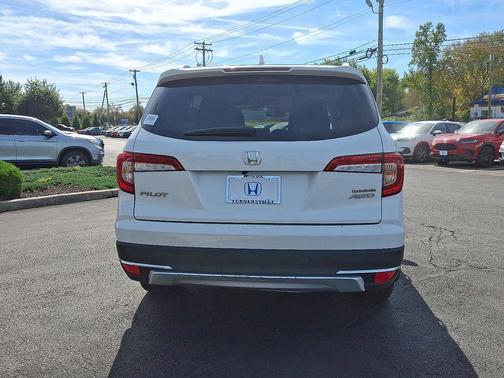 2022 Honda Pilot Touring 7-Passenger