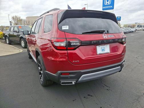 2025 Honda Pilot Touring
