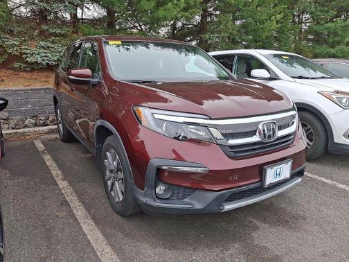 Deep Scarlet Pearl 2021 Honda Pilot EX