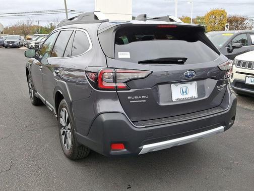 2024 Subaru Outback Touring