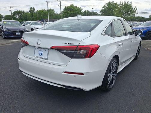 2022 Honda Civic Touring