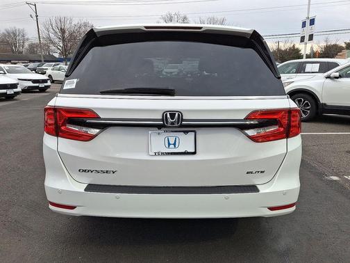 2023 Honda Odyssey Elite