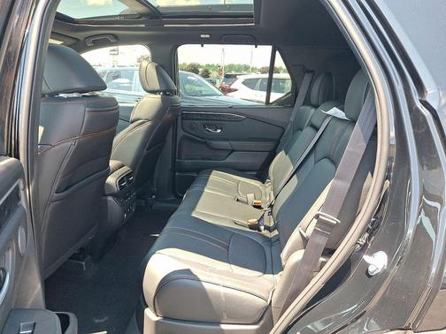 Crystal Black Pearl 2026 Honda Passport TrailSport Elite