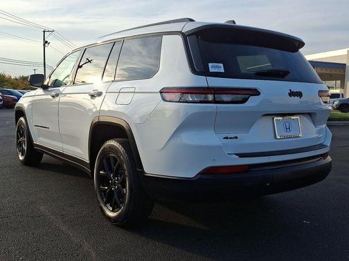 2024 Jeep Grand Cherokee L Laredo