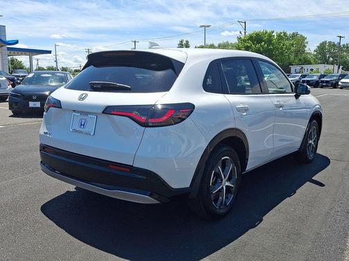 Platinum White Pearl 2024 Honda HR-V EX-L