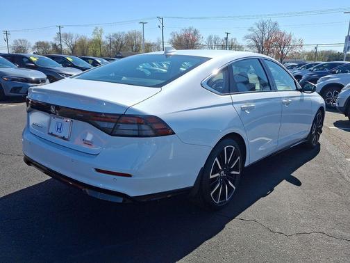 2023 Honda Accord Hybrid Touring