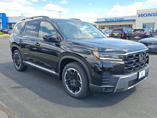 Crystal Black Pearl 2026 Honda Pilot Touring