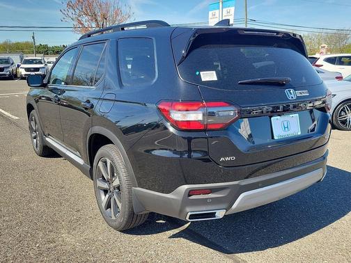 2025 Honda Pilot Touring