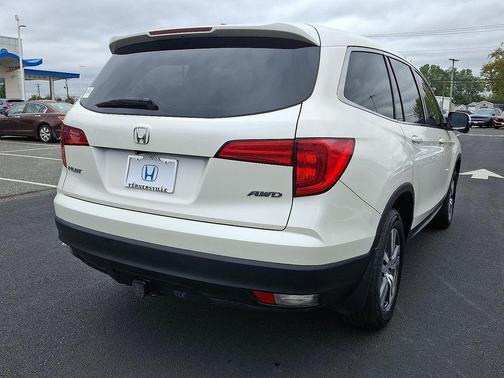 2016 Honda Pilot EX-L w/ Navigation