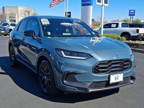 Platinum White Pearl 2024 Honda HR-V Sport