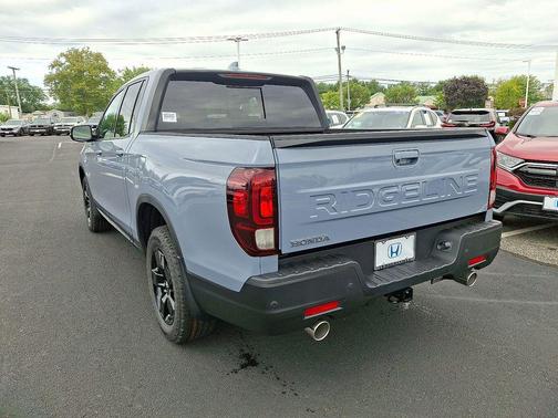 2025 Honda Ridgeline Black Edition