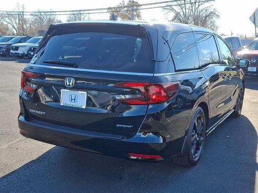 2023 Honda Odyssey Sport