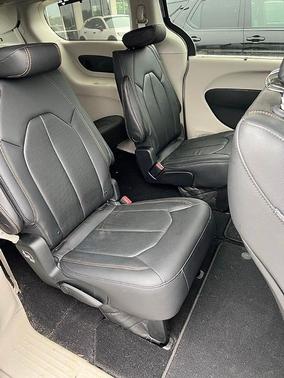 2018 Chrysler Pacifica Touring-L