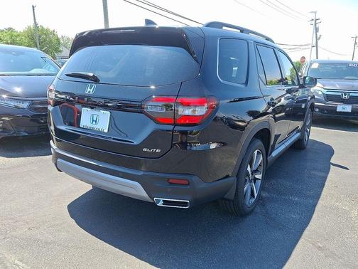 2025 Honda Pilot Elite