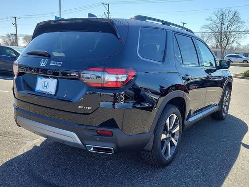 2025 Honda Pilot Elite