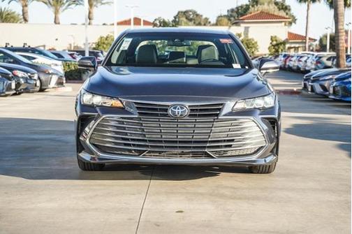 Photo 2 of 27 of 2021 Toyota Avalon XLE