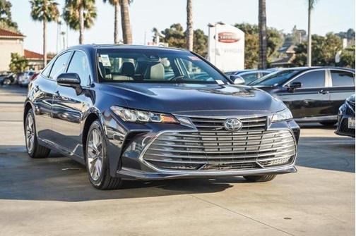 Photo 5 of 27 of 2021 Toyota Avalon XLE