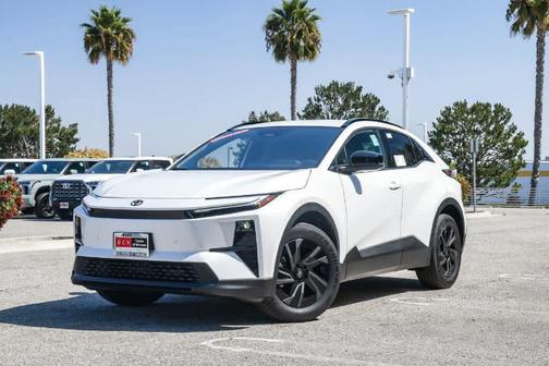 Wind Chill Pearl 2026 Toyota C-HR SE