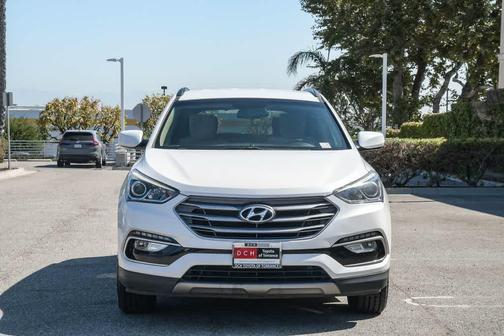 Frost White Pearl 2017 Hyundai Santa Fe Sport 2.4L