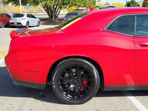 2016 Dodge Challenger SRT 392