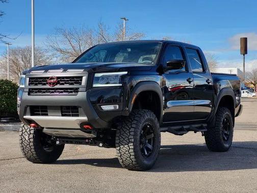 Super Black 2026 Nissan Frontier PRO-4X