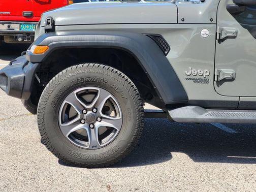 Sting-Gray Clearcoat 2019 Jeep Wrangler Unlimited Sport