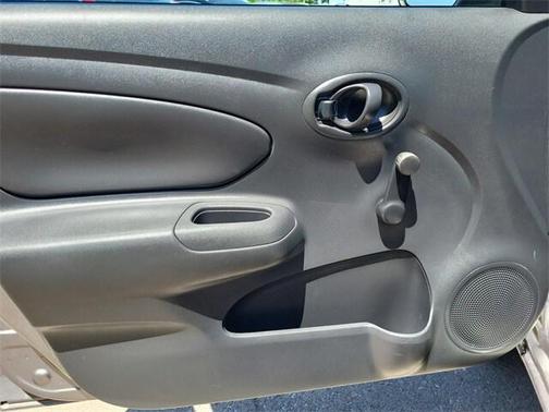 2017 Nissan Versa 1.6 S+