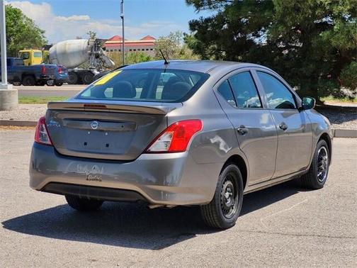 2017 Nissan Versa 1.6 S+