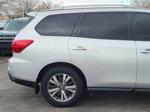 2018 Nissan Pathfinder S