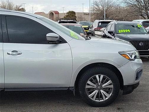 2018 Nissan Pathfinder S