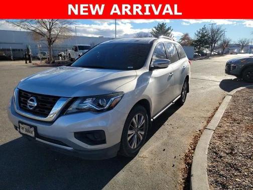 2018 Nissan Pathfinder S