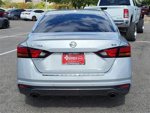 2022 Nissan Altima SR FWD