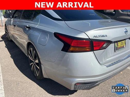 2022 Nissan Altima SR FWD