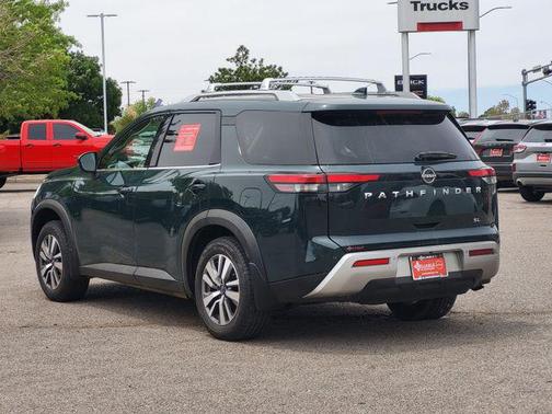 Obsidian Green Pearl 2022 Nissan Pathfinder SL 2WD