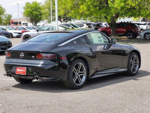 Black Diamond Pearl 2026 Nissan Z Sport