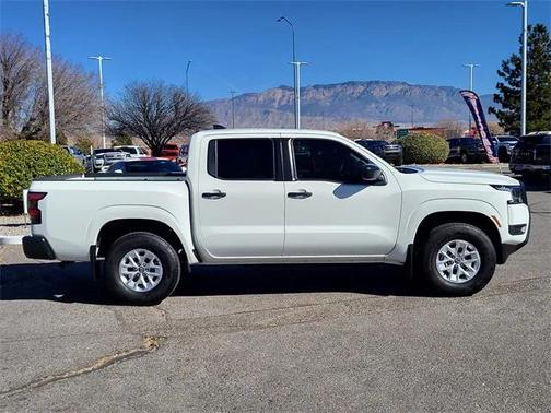 2025 Nissan Frontier S