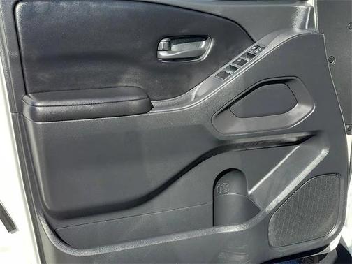 2025 Nissan Frontier S