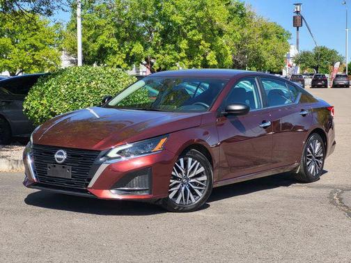 Garnet Pearl 2025 Nissan Altima 2.5 SV