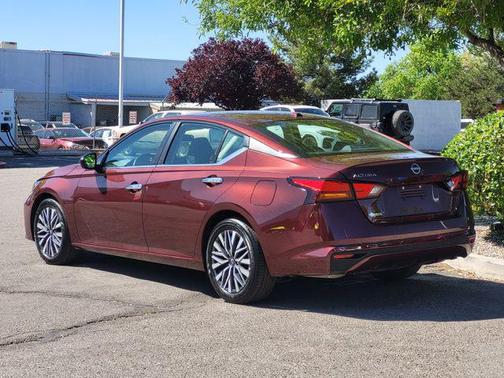 Garnet Pearl 2025 Nissan Altima 2.5 SV